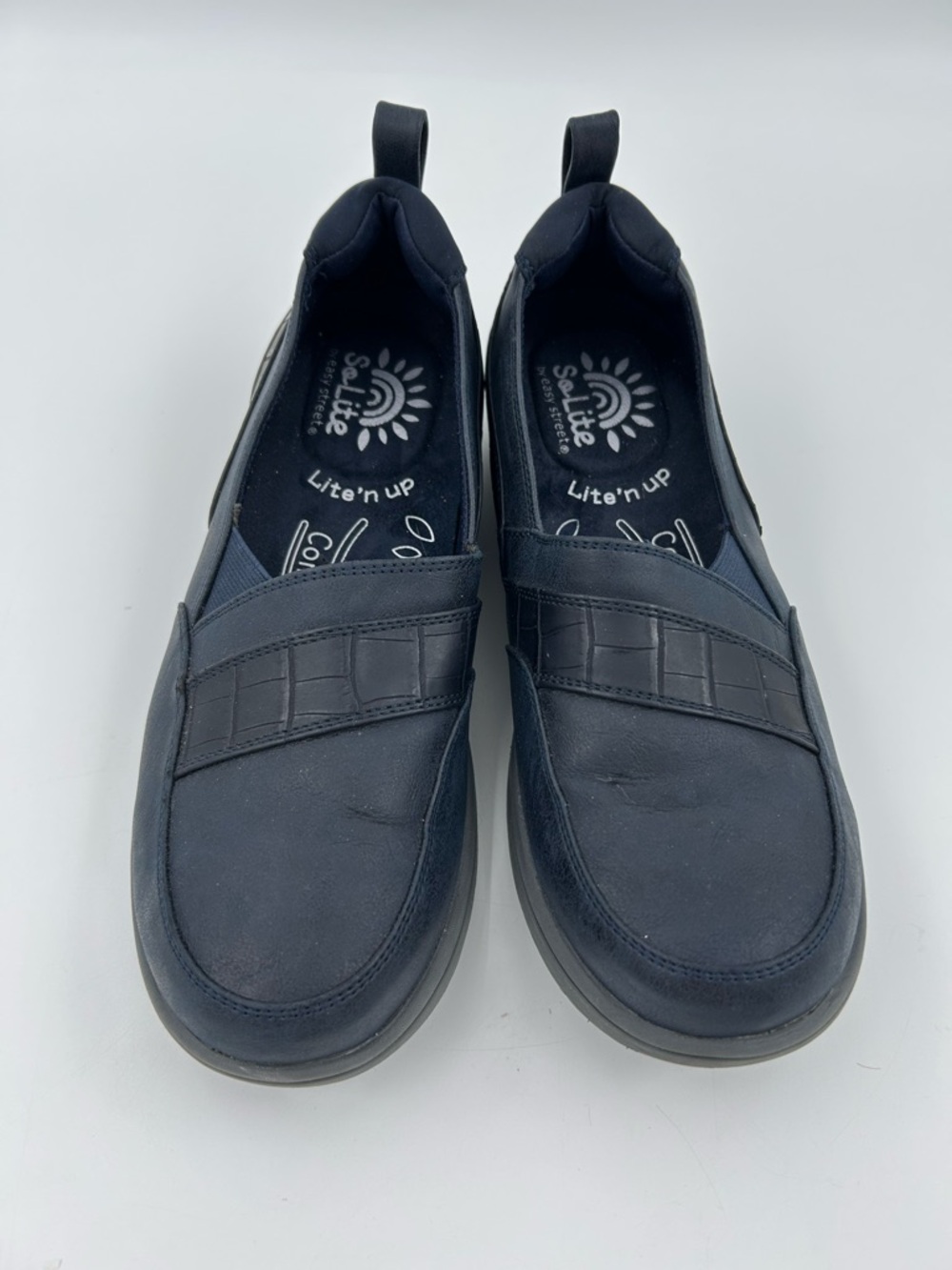 easy street Navy Slip-On Women's Comfort Wave Loafers 7 1/2 M